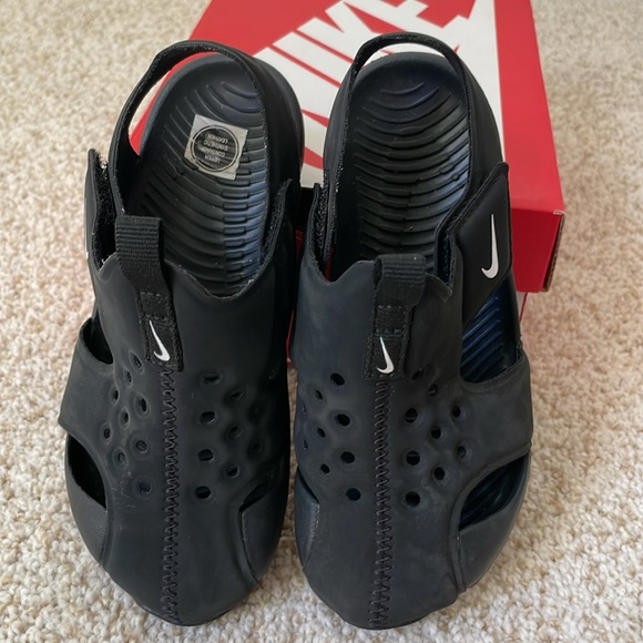 NIKE Sunray Protect 2 size 10c black/white - Picture 5 of 9